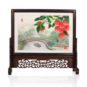 廣繡《荔枝灣》（座架）34x32cm